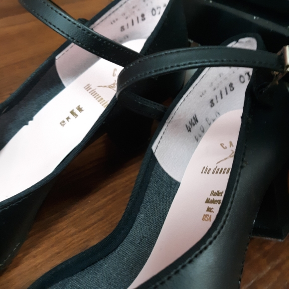 Deadstock!! Capezio Taps black or tan - Picture 6 of 11